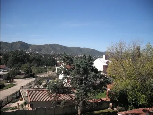 Casa + Depto En Barrio La Quinta, A Pocas Cuadras Del Centro - 2