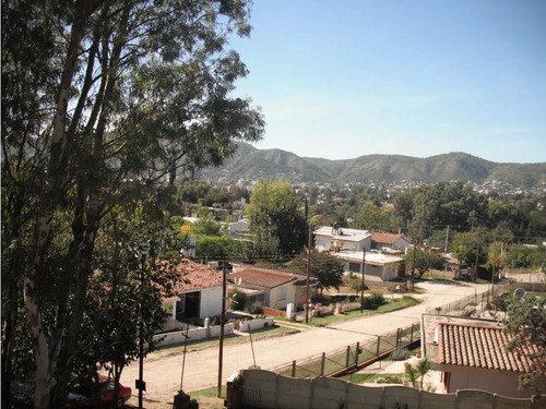 Casa + Depto En Barrio La Quinta, A Pocas Cuadras Del Centro - 4