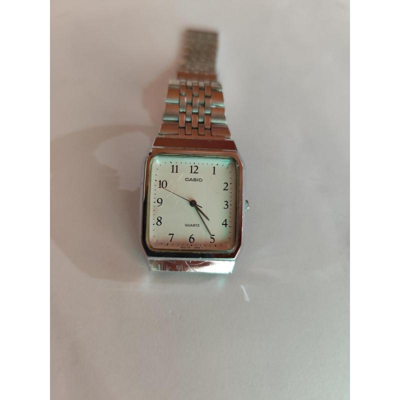 relojes de pulsera varios