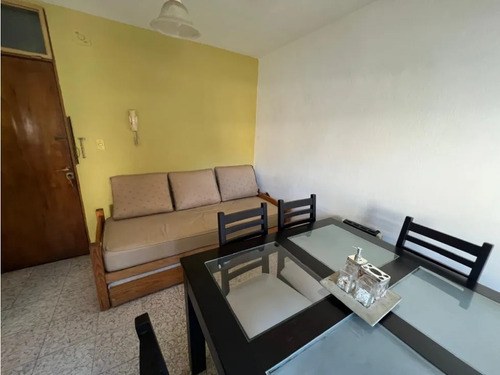 Excelente Dpto Sobre Peatonal Ascensor 1 Dorm