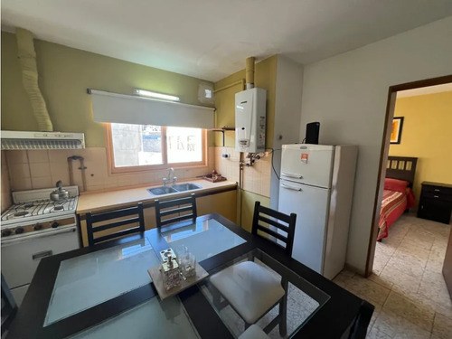Excelente Dpto Sobre Peatonal Ascensor 1 Dorm - 4