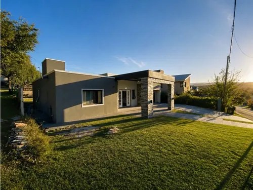 Venta Casa En Barrio Cerrado El Dorado - 2