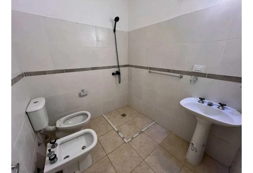 Importante Casa De 4 Dormitorios, Pleno Centro, Villa Carlos Paz - 11