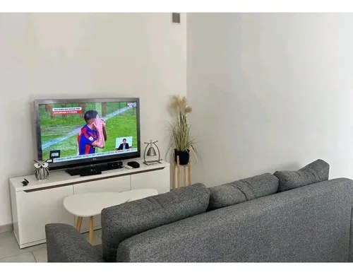 Vendo Excelente Duplex Centrico Dos Baños Cochera Pileta - 6
