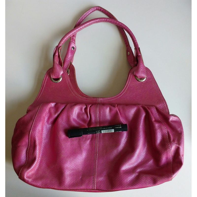 Cartera Prune de cuero color fucsia metalizado - sin uso