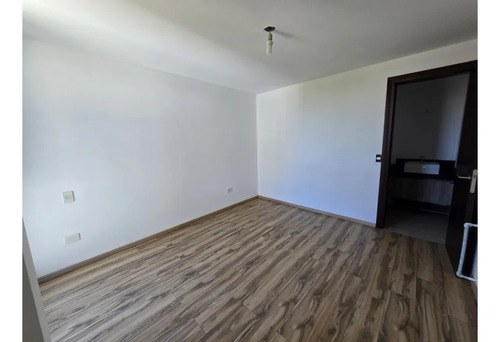 Departamento De Categoria. Sobre Avenida Libertad, Centro - 6