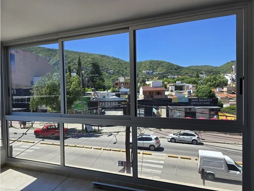 Departamento De Categoria. Sobre Avenida Libertad, Centro - 11