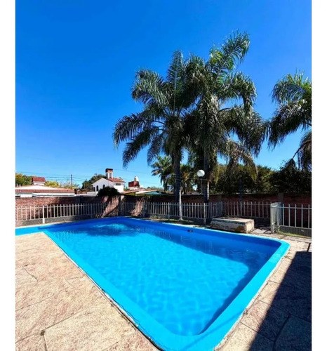 Exclusiva Casa En Venta Barrio Sol Y Lago | Villa Carlos Pazubicad