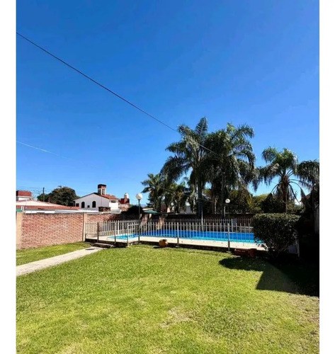 Exclusiva Casa En Venta Barrio Sol Y Lago | Villa Carlos Pazubicad - 10