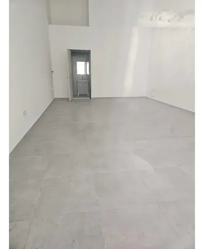 Local Comercial A Estrenar En Venta Sobre Importante Avenida Centric