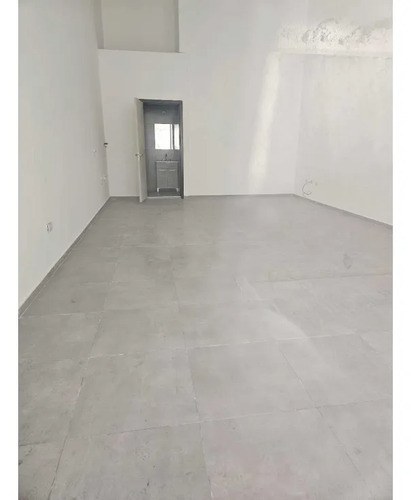 Local Comercial A Estrenar En Venta Sobre Importante Avenida Centric - 2