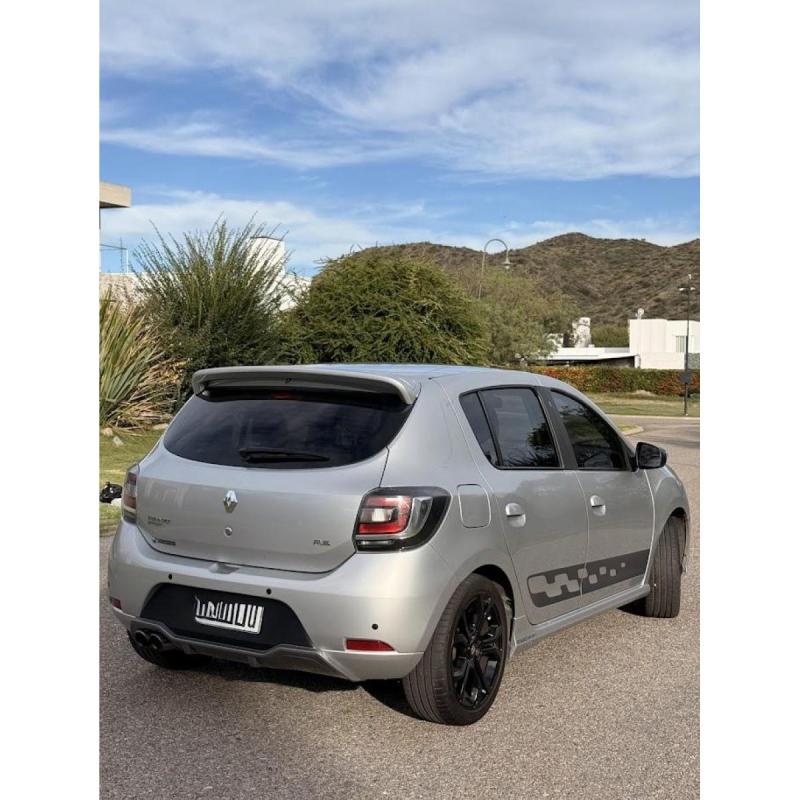 Vendo solo vendo sandero rs 2019 46.000 km - 4