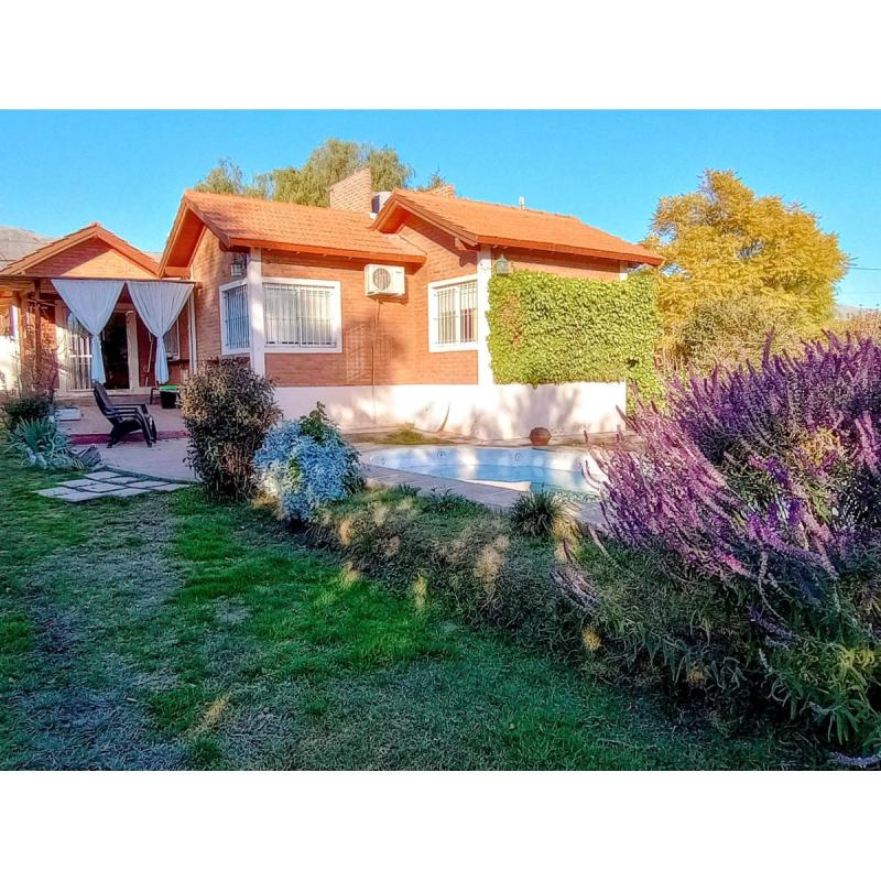 DUEÑO ALQUILA hermosa casa en la Villa de Merlo con piscina - 2