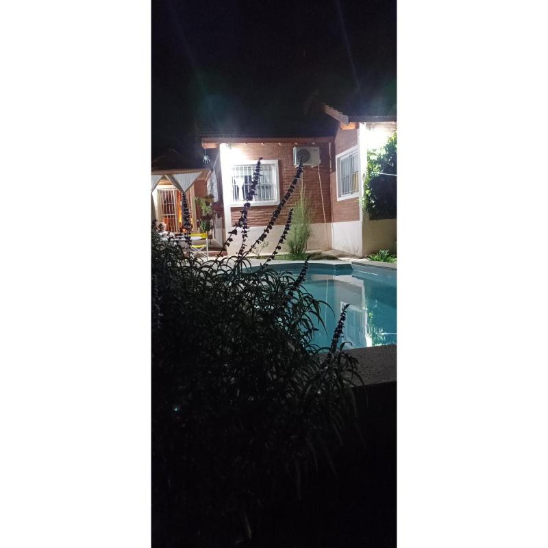 DUEÑO ALQUILA hermosa casa en la Villa de Merlo con piscina - 14