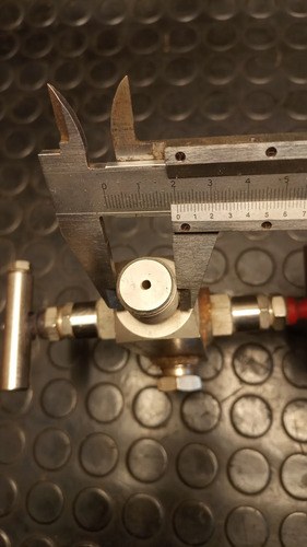 Válvula Integral De Bloqueo Y Purga Casucci 1/2 6000 Psi - 6