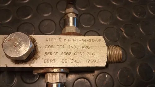 Válvula Integral De Bloqueo Y Purga Casucci 1/2 6000 Psi - 7