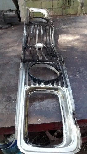 Parrilla Ford Taunus 74 / 80 - 4
