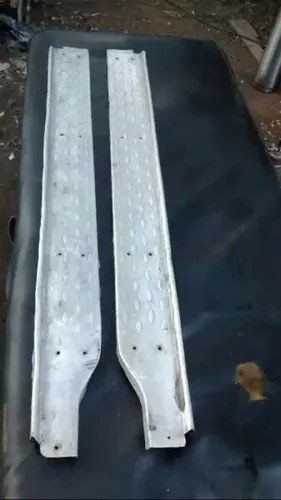 Moldura Derecha / Pisada Borgward Isabella Original Plateado - 6