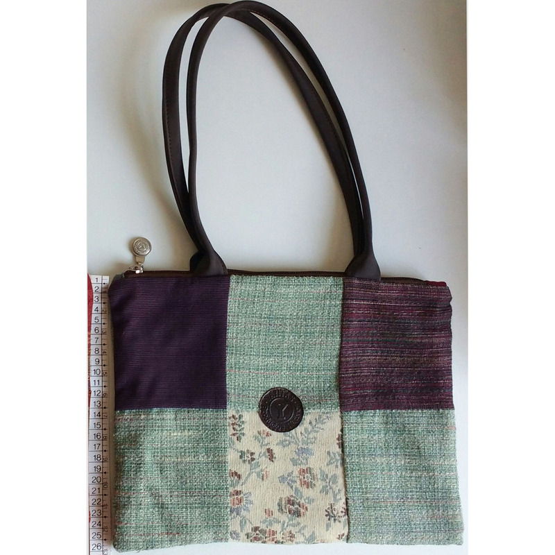 Lote 2 carteras en muy buen estado - tela y cuerina - 2