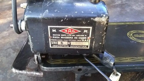 Máquina De Coser Antigua Gardini Con Motor M.a.g. - 3
