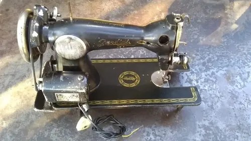 Máquina De Coser Antigua Gardini Con Motor M.a.g. - 4