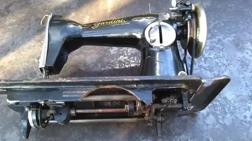 Máquina De Coser Antigua Gardini Con Motor M.a.g. - 7