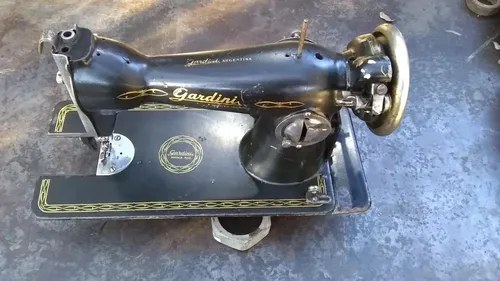 Máquina De Coser Antigua Gardini Con Motor M.a.g. - 8