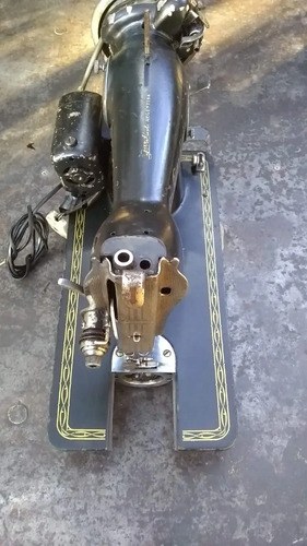 Máquina De Coser Antigua Gardini Con Motor M.a.g. - 9