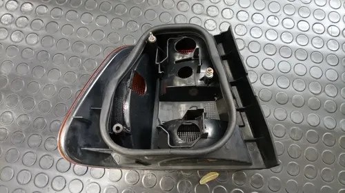 Faro Trasero Derecho Volkswagen Polo Classic 96 Derecho Agua - 2