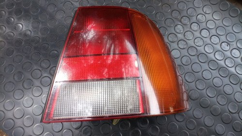 Faro Trasero Derecho Volkswagen Polo Classic 96 Derecho Agua - 8