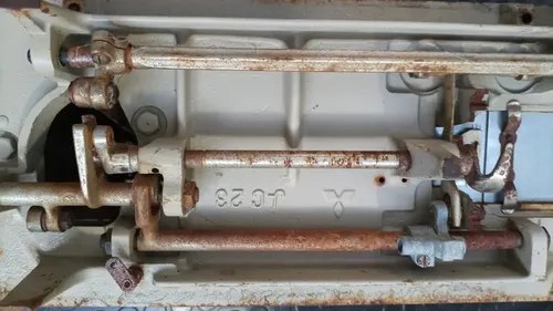 Máquina De Coser Mitsubishi Para Reparar O Repuestos Blanco - 10