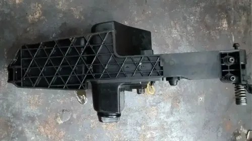 Tanque / Cuerpo Acelerador Motosierra Poulan 3500 Negro - 8