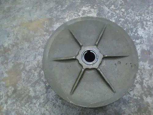 Polea Fundición 26 Cm. Maquinaria Agrícola - 2