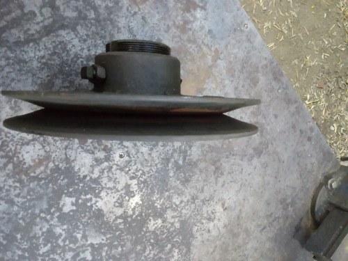 Polea Fundición 26 Cm. Maquinaria Agrícola - 10