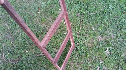 Estructura Rectangular De Hierro Ángulo