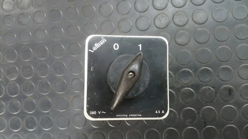 Llave Interruptor Conmutador Vefben 380 V. 45 A. Negro