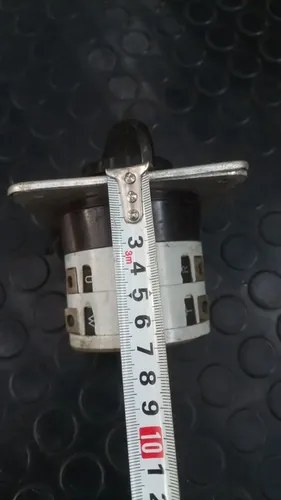 Llave Interruptor Conmutador Vefben 380 V. 45 A. Negro - 5