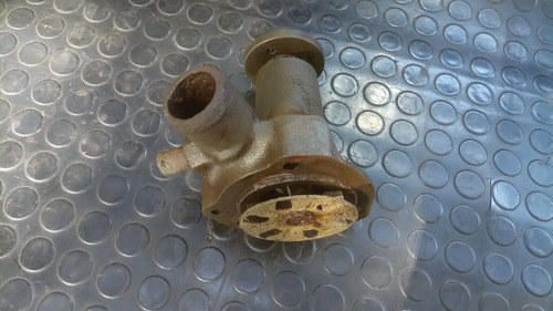 Bomba De Agua Ford Taunus - 7