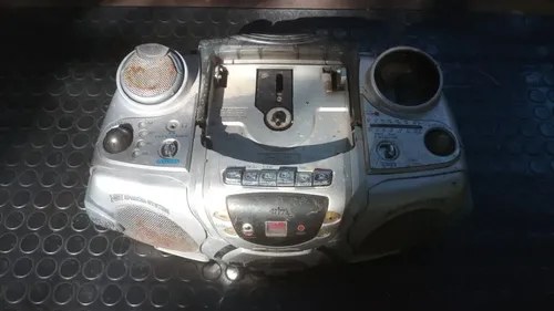 Radiograbador Cd Akita (para Reparar O Repuestos) Gris - 9