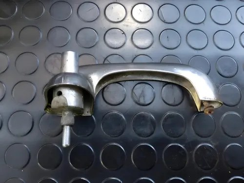 Manija Puerta Trasera Derecha Ford Falcon 62 / 77 Original Plateado
