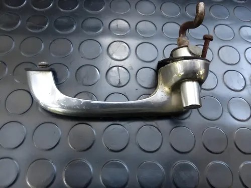 Manija Puerta Delantera Derecha Ford Falcon 62 / 77 Original Plateado