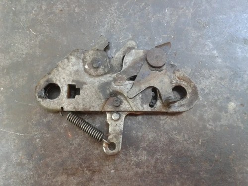 Cerradura Capot Fiat 125 Original - 5