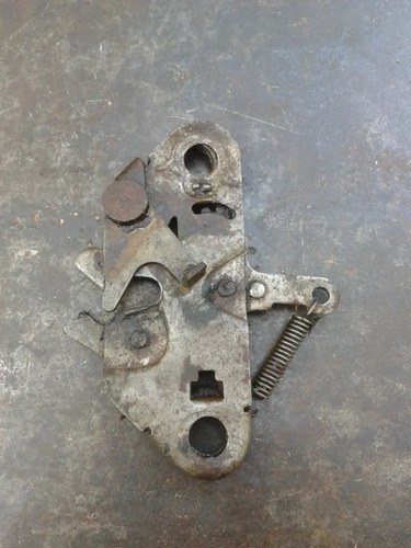 Cerradura Capot Fiat 125 Original - 8