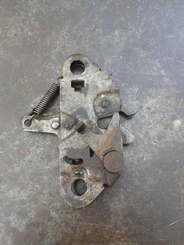 Cerradura Capot Fiat 125 Original - 9