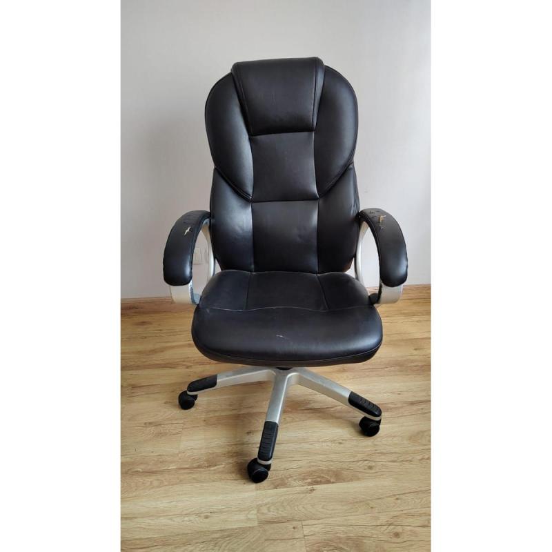 Silla Ejecutiva - 3