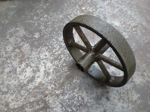 Ruedita De Hierro De 19 Cm. - 2