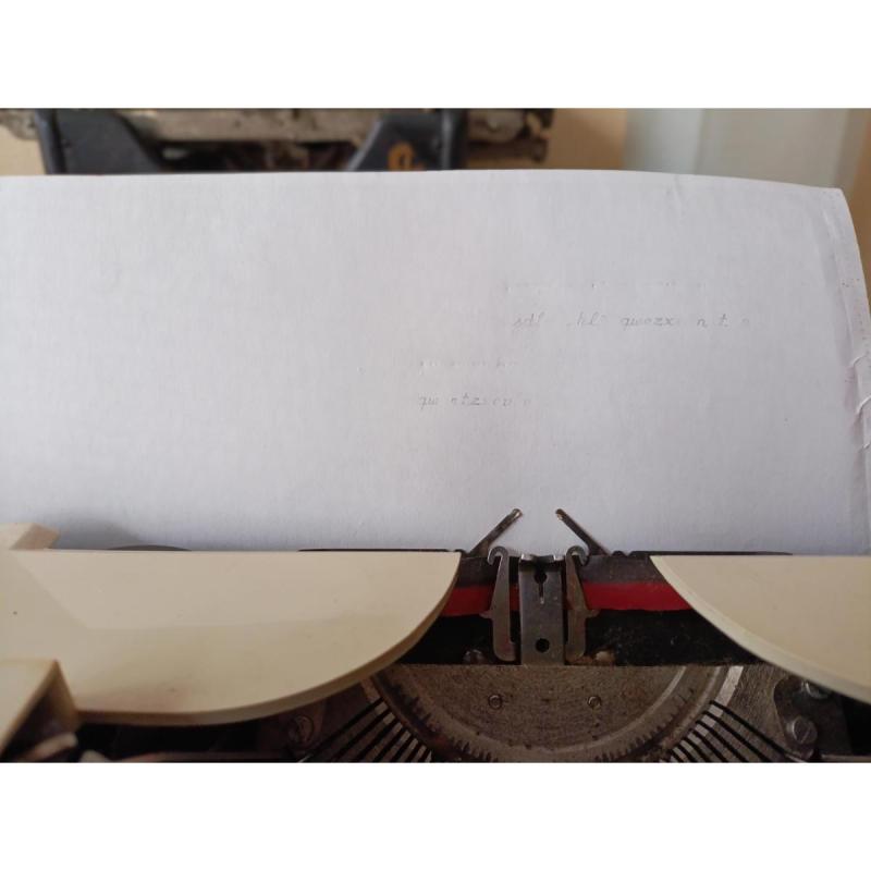 Máquina de escribir Sperry Remington 22 - 3