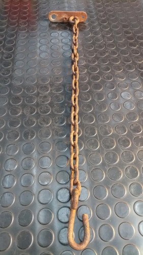 Cadena Con Gancho Y Soporte Para Atornillar / Compuerta