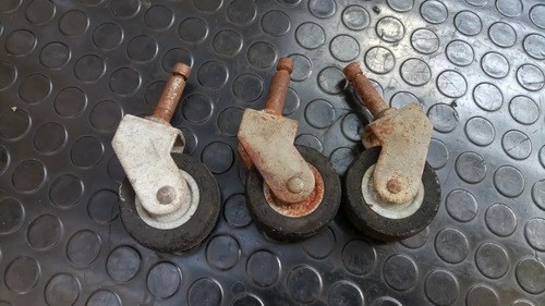 3 Antiguas Rueditas Para Muebles U Otros Usos