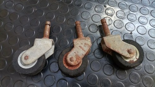 3 Antiguas Rueditas Para Muebles U Otros Usos - 10